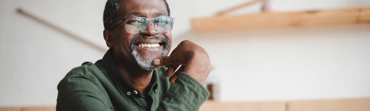 Mulher em conversa com o médico