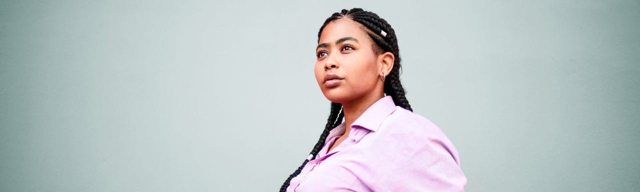 Mulher em conversa com o médico